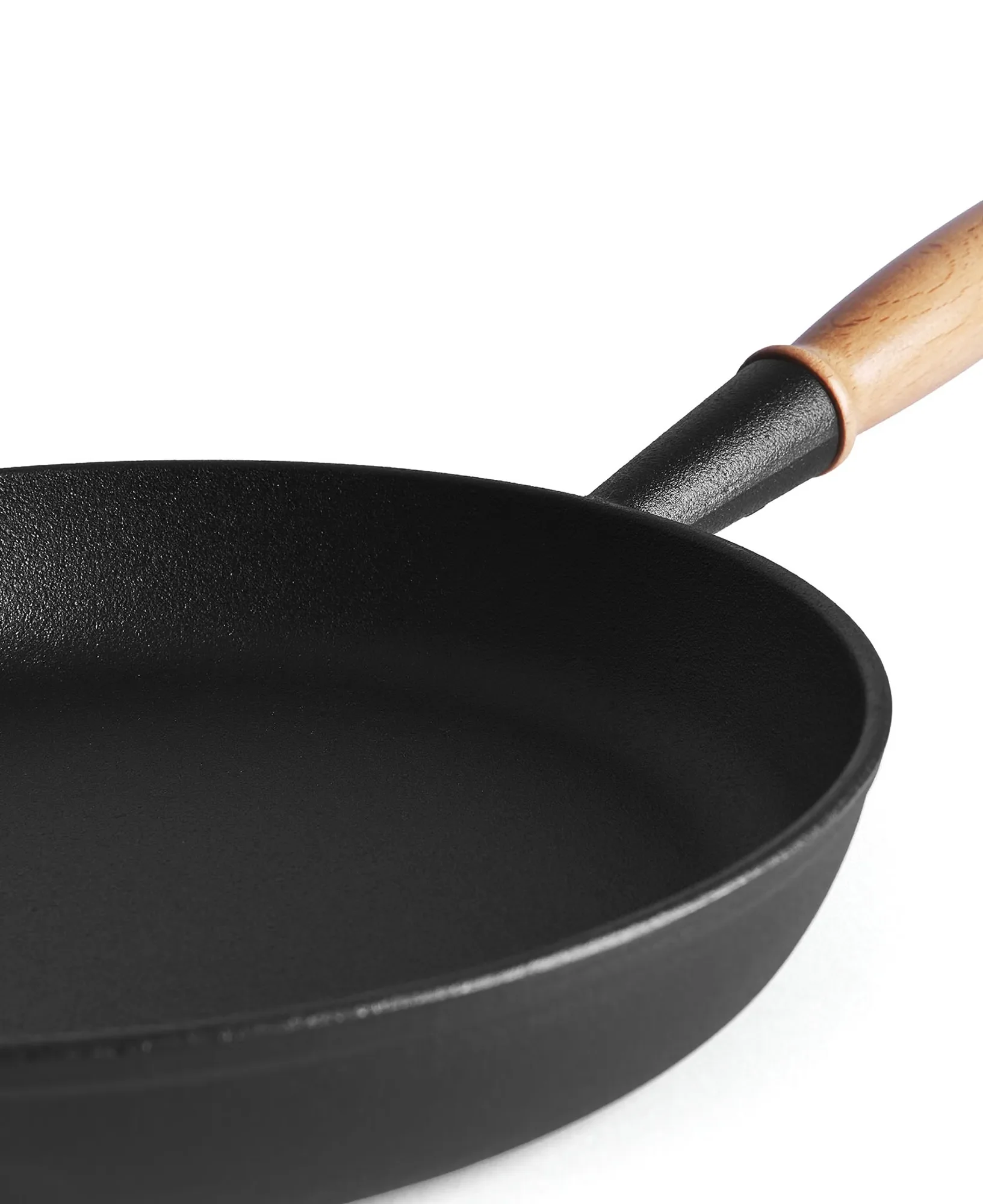 Jernverkets gjutjärnspanna med trähandtag - vegetable coating - Image 4
